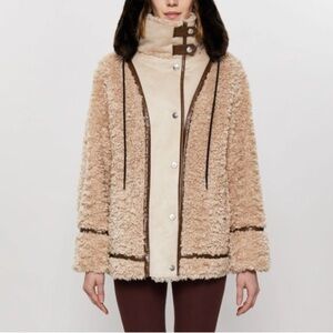 Oofwear Faux Sheepskin Jacket Sz US 0‎ IT 38
